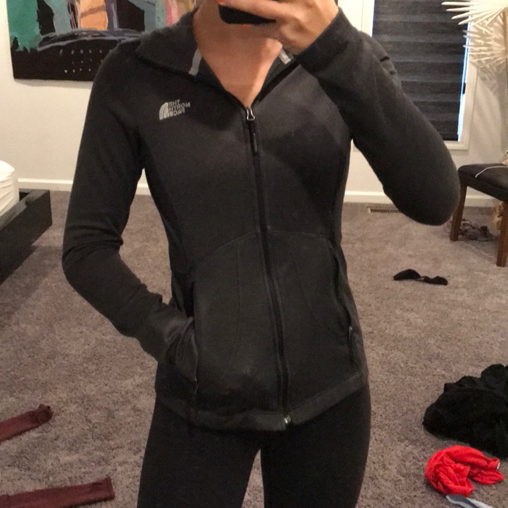 charcoal grey northface jacket